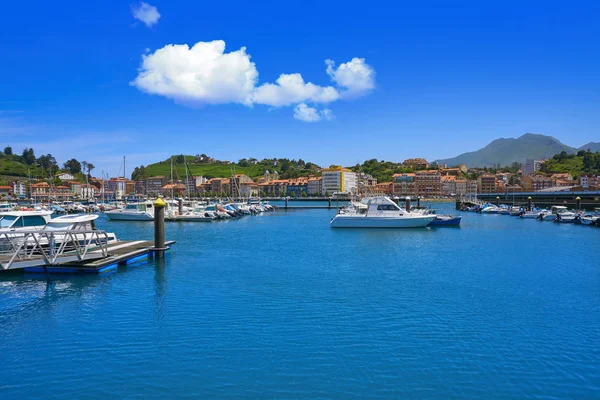 Ribadesella Praia Santa Marina Nas Astúrias Espanha — Fotografia de Stock