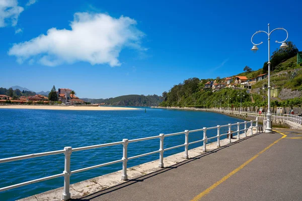 Ribadesella Vesnice Řeku Sella Španělské Asturii — Stock fotografie