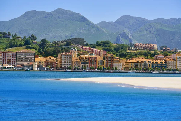 Ribadesella Pueblo Río Sella Asturias España —  Fotos de Stock