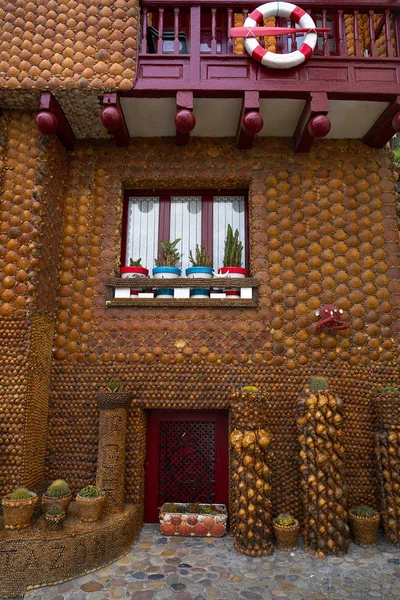 Tazoni Conchiglie Facciata Casa Delle Asturie Spagna — Foto Stock
