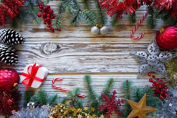 Kerst Grenskader Witte Houten Achtergrond — Stockfoto