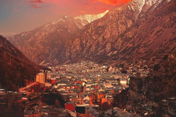 Bir Andorra Vella Manzarası Gün Batımında Pyrenees Dağlarda — Stok fotoğraf