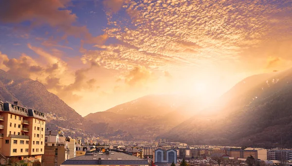 Andorre Vieille Skyline Dans Les Pyrénées — Photo