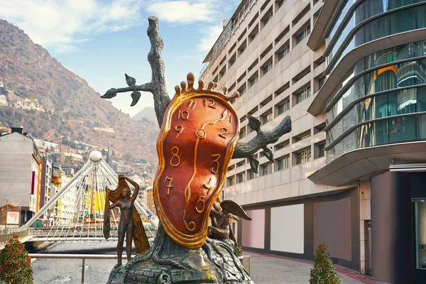 Andorra Vella Salvador Dali Noblesse Temps Skulptur Pyrenéerna — Stockfoto