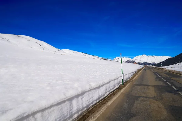 Baqueira Beret Road Lerida Catalonia Ski Resort Aran Valley Pyreness — Stock Photo, Image
