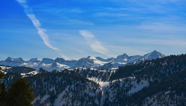 Вид Вершину Ането Каталонского Горнолыжного Курорта Лерида Аран Пьесе — стоковое фото