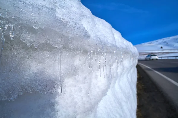 Ghiacciolo Lato Della Strada Andorra — Foto Stock