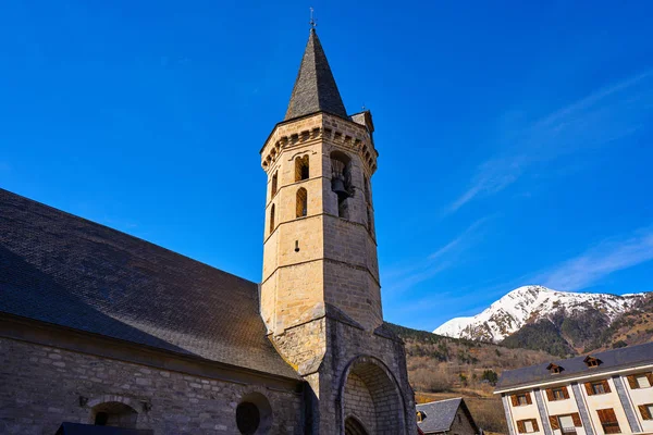 Vielha Iglesia Viella Sant Miqueu Lérida Cataluña España Valle Aran —  Fotos de Stock