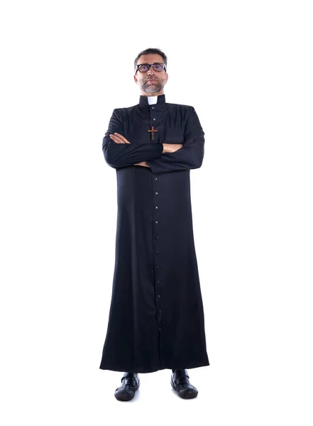 Ganzer Priester Verschränkte Arme Mit Schwarzer Soutane — Stockfoto