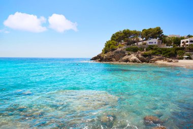 Cala Fustera plaj Benissa içinde ayrıca Benisa Alicante, İspanya