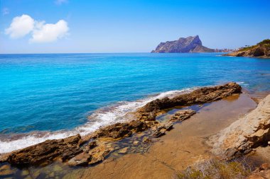 Cala Pinets plaj Benissa içinde ayrıca Benisa Alicante, İspanya