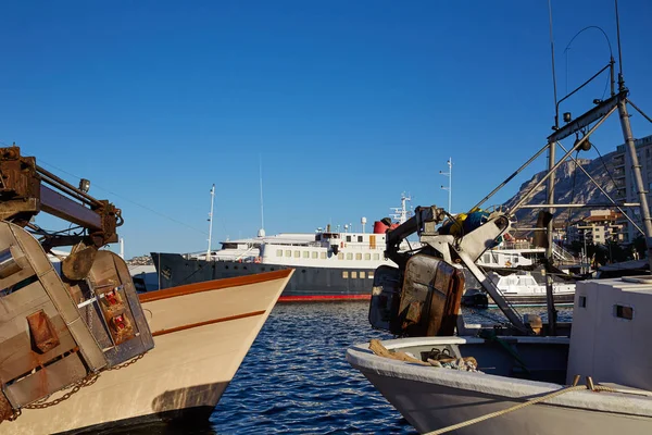 西班牙阿利坎特的德尼亚码头船只港口 — 图库照片
