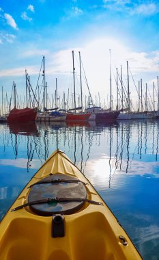 Kayık Yelkenli tekneler, Akdeniz ile marina Port