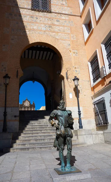 Toledo Denkmal Für Cervantes Bei Zocodover Spanien — Stockfoto