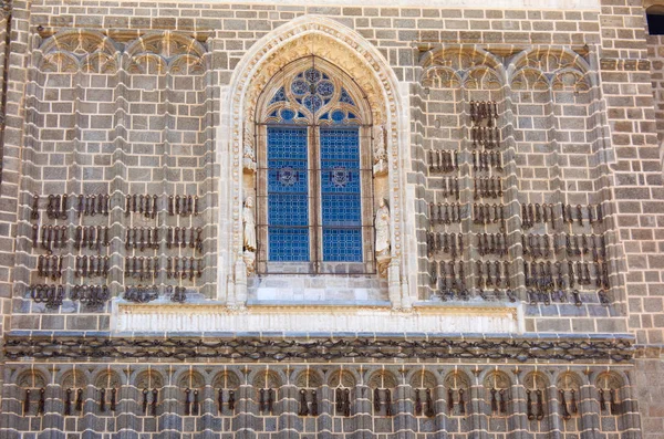 Церковь Сан Хуан Рейес Тбедо Старым Декором Испании — стоковое фото