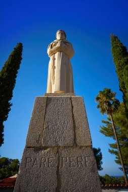 Denia yakınındaki Alicante İspanya onun Hermitage pare Pere anıt heykel