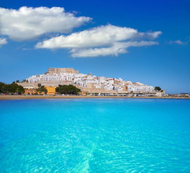 Peniscola manzarası ve castle beach Castellon, İspanya