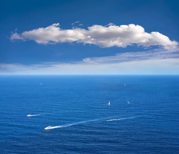 Vue Aérienne Des Yachts Naviguant Sur Mer Méditerranée — Photo