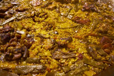 Paella tavuk ve tavşan İspanya Valencia orijinal tarifi
