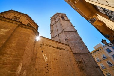 Valencia Plaza de la Virgen Meydanı ve Miguelete Kulesi ve Katedrali, İspanya