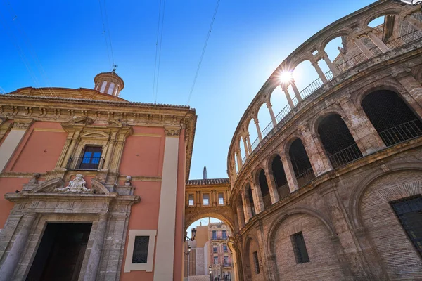 Valencia Basilica Desamparados kare de la Virgen ve Katedrali, İspanya