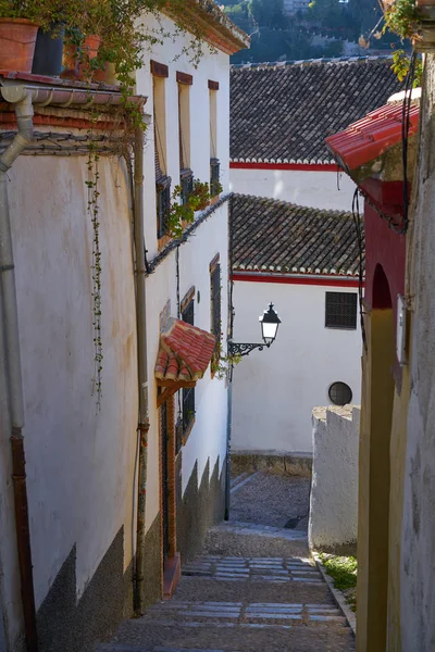 Andalusia Müslüman İspanya'nın Granada Albaicin dar sokak