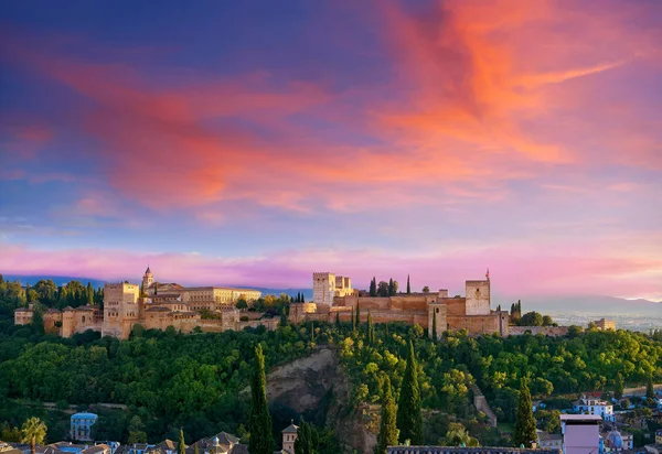 Albaicin Granada, İspanya görünümünden Alhambra günbatımı