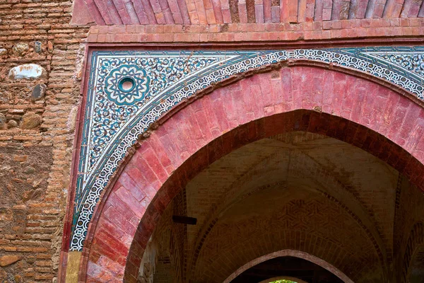 Alhambra Arch Puerta Del Vino Granada Spagna Vino Porta Musulmana — Foto Stock