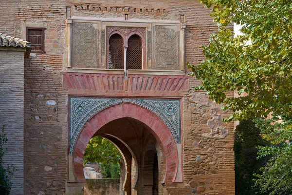 Alhambra Boog Puerta Del Vino Granada Van Spanje Wijn Moslim — Stockfoto