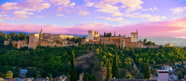 Alhambra Naplemente Albaicin Granada Spanyolország Nézetben — Stock Fotó
