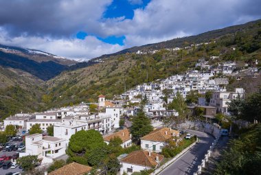 Alpujarras Pampaneira köyü yakınındaki Sierra Nevada İspanya'nın Granada şehrinde