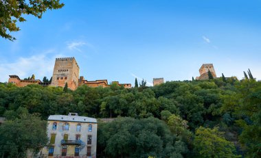 Alhambra albaicin üzerinden İspanya Granada görünümünde