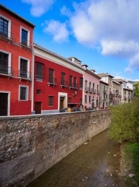 Albaicin Darro carrera sokak Andalusia İspanya Granada