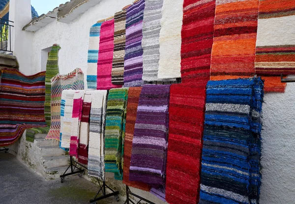Alpujarras 그라나다 전통적인 다채로운 Serape에 양탄자 — 스톡 사진
