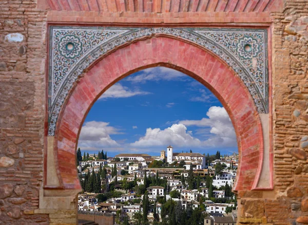 Alhambra Arco Granada Ilustração Com Albaicin Barrio Foto Montagem — Fotografia de Stock