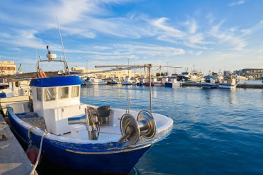 Santa Pola bağlantı noktası fisherboats Alicante, İspanya