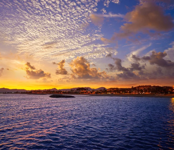 Západ slunce na pláži Cambrils v Tarragona — Stock fotografie