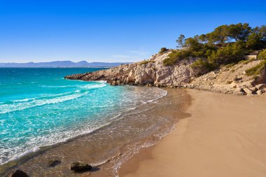 Tarragona 'daki Cala Font Salou plajı
