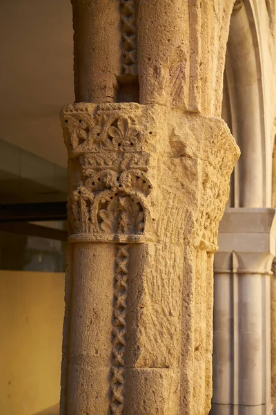 Старая больничная колонна Санта Текла Таррагона — стоковое фото