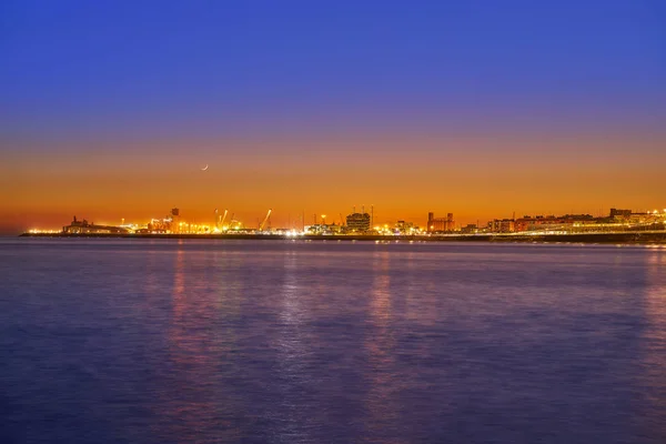 Zachód słońca portów Tarragona w Morza Śródziemnego — Zdjęcie stockowe
