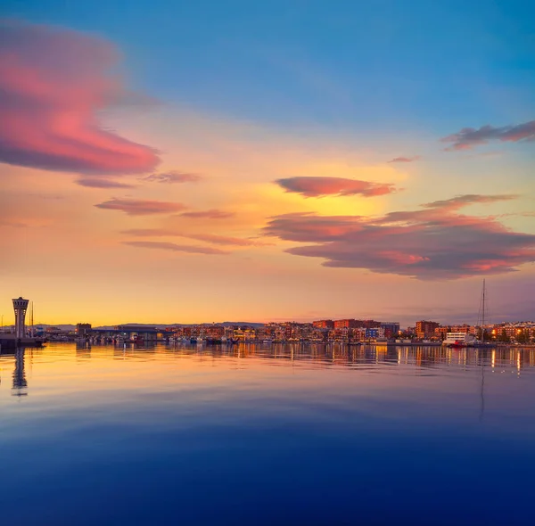 Tarragona přístav západ slunce v Katalánsku — Stock fotografie
