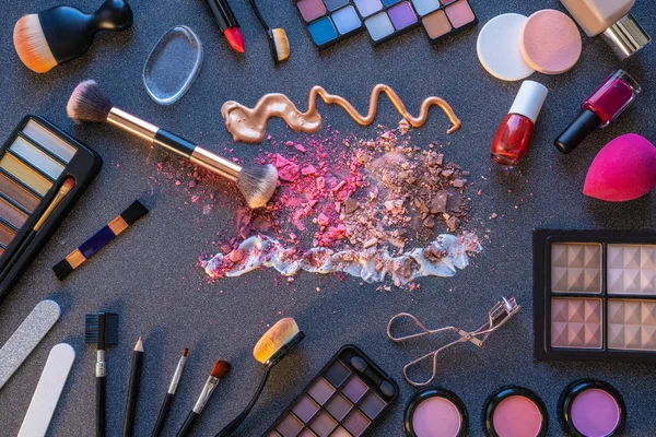Cosmetica make-up lippenstift oogschaduw — Stockfoto