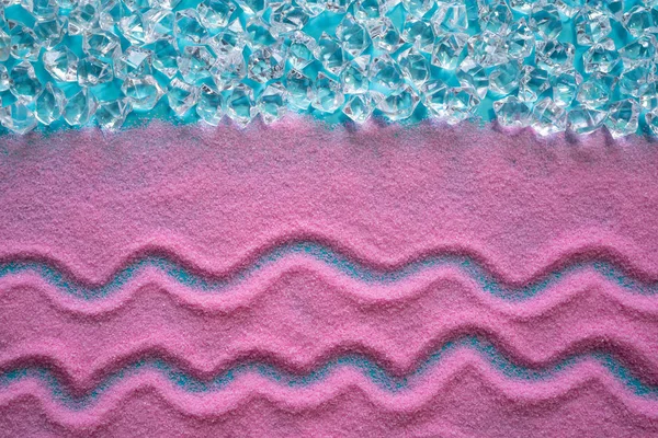 Sfondo sabbia spiaggia rosa con acqua — Foto Stock