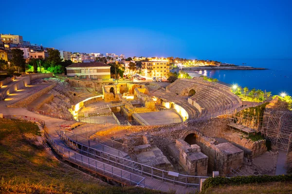 Amfitheater van Tarragona bij zonsondergang in Catalonië — Stockfoto