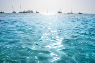 Ibiza Cala Comte conta plaj Balearics