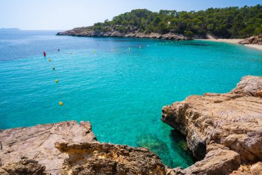 Balear'da Ibiza Cala Salada ve Saladeta