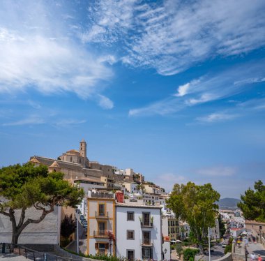 Balear'lı Dalt Vila'daki Ibiza Eivissa Kilisesi