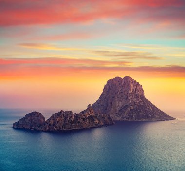 Balear Adaları Es Vedra adacık gün batımı