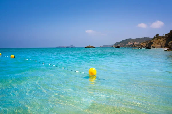 Ibiza strand Aigua blanca in Santa Eulalia — Stockfoto