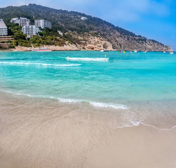 Ibiza Cala Llonga playa en Santa Eulalia —  Fotos de Stock